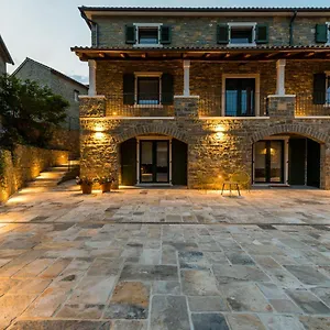 https://labbraccio-della-quercia-buje.in-istria.net