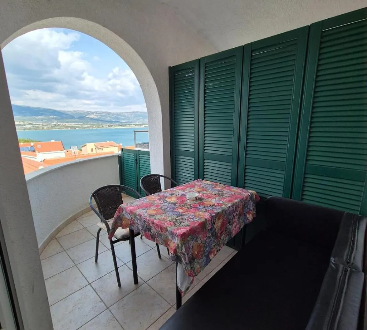 Vila Mateja 0*, Trogir